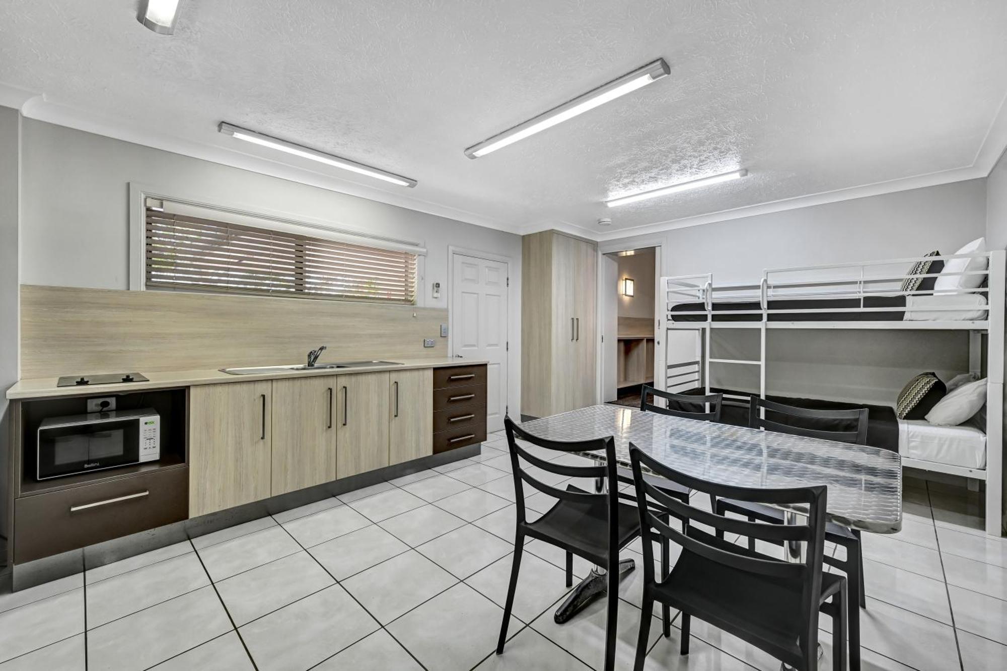 City Oasis Inn Townsville, Surestay Collection By BW Exteriör bild
